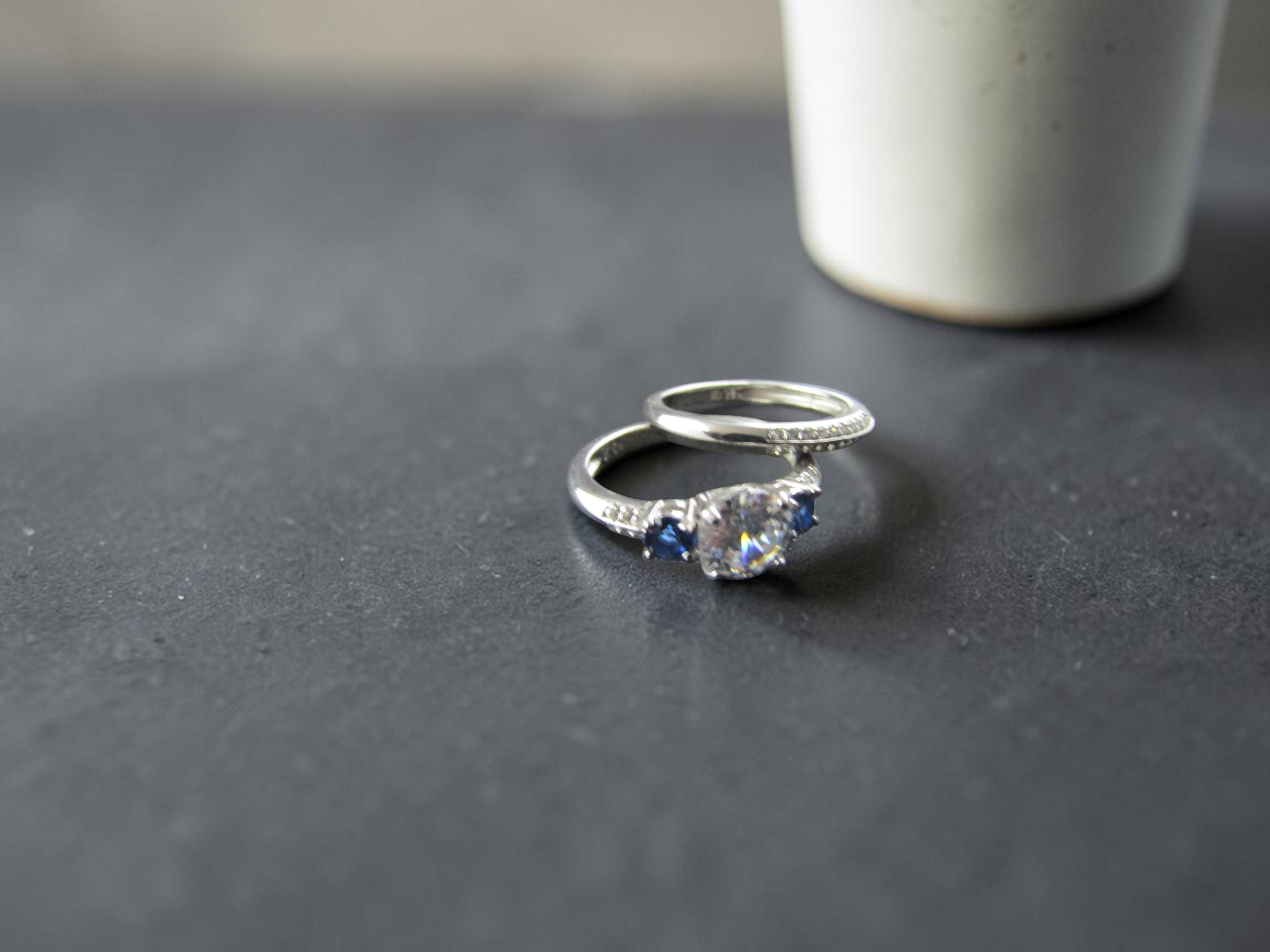 Dúo de Anillos Plata Estilo Corona Real Azul