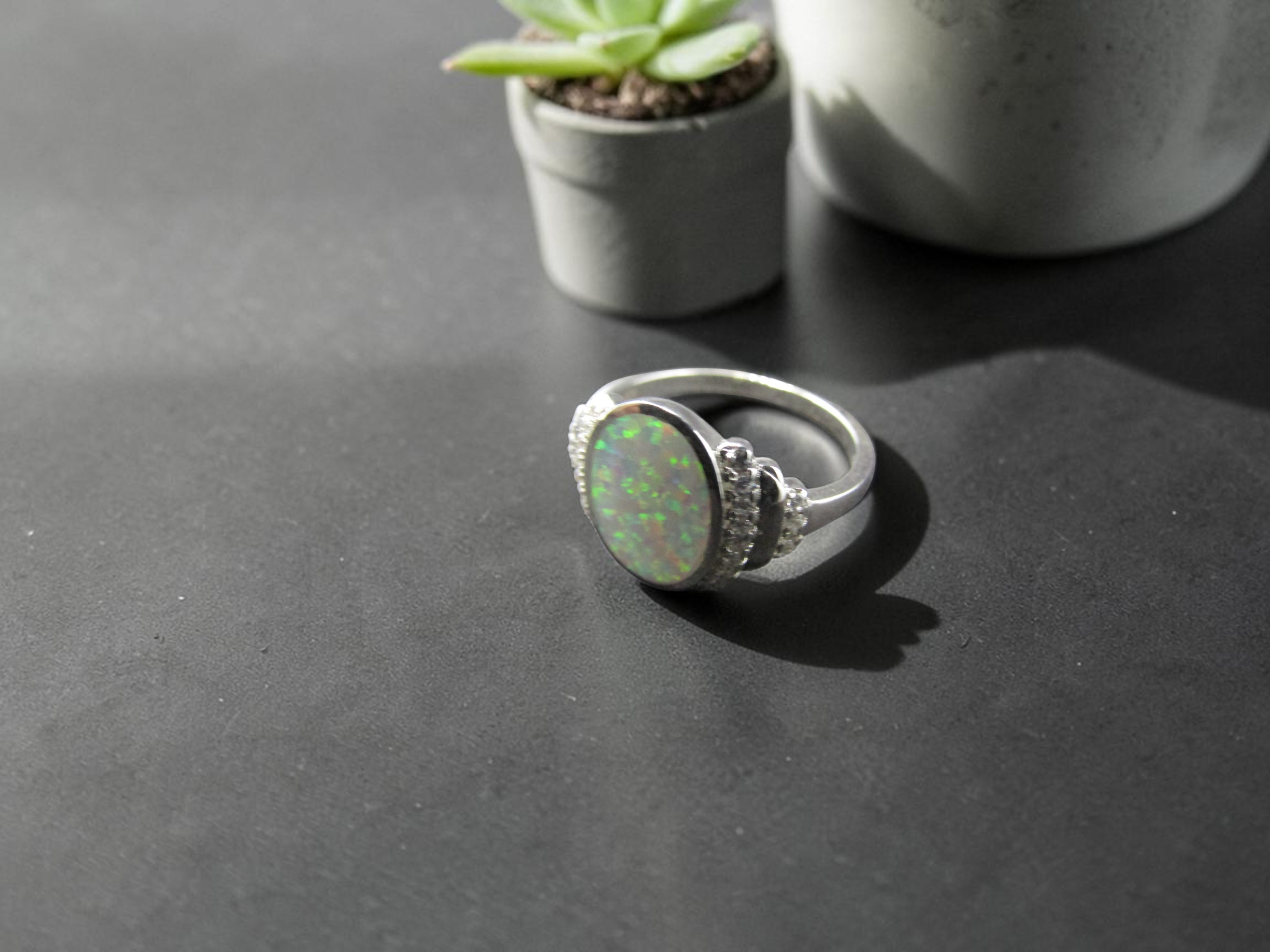 Anillo de Plata con Ópalo blanco