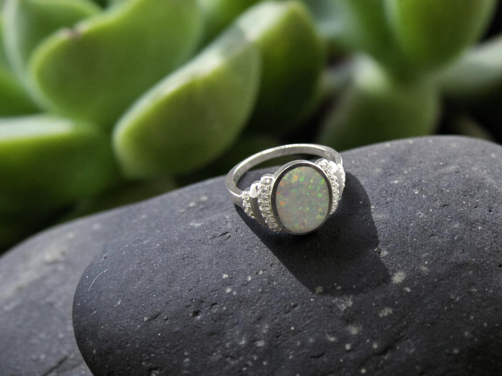 Anillo de Plata con Ópalo blanco