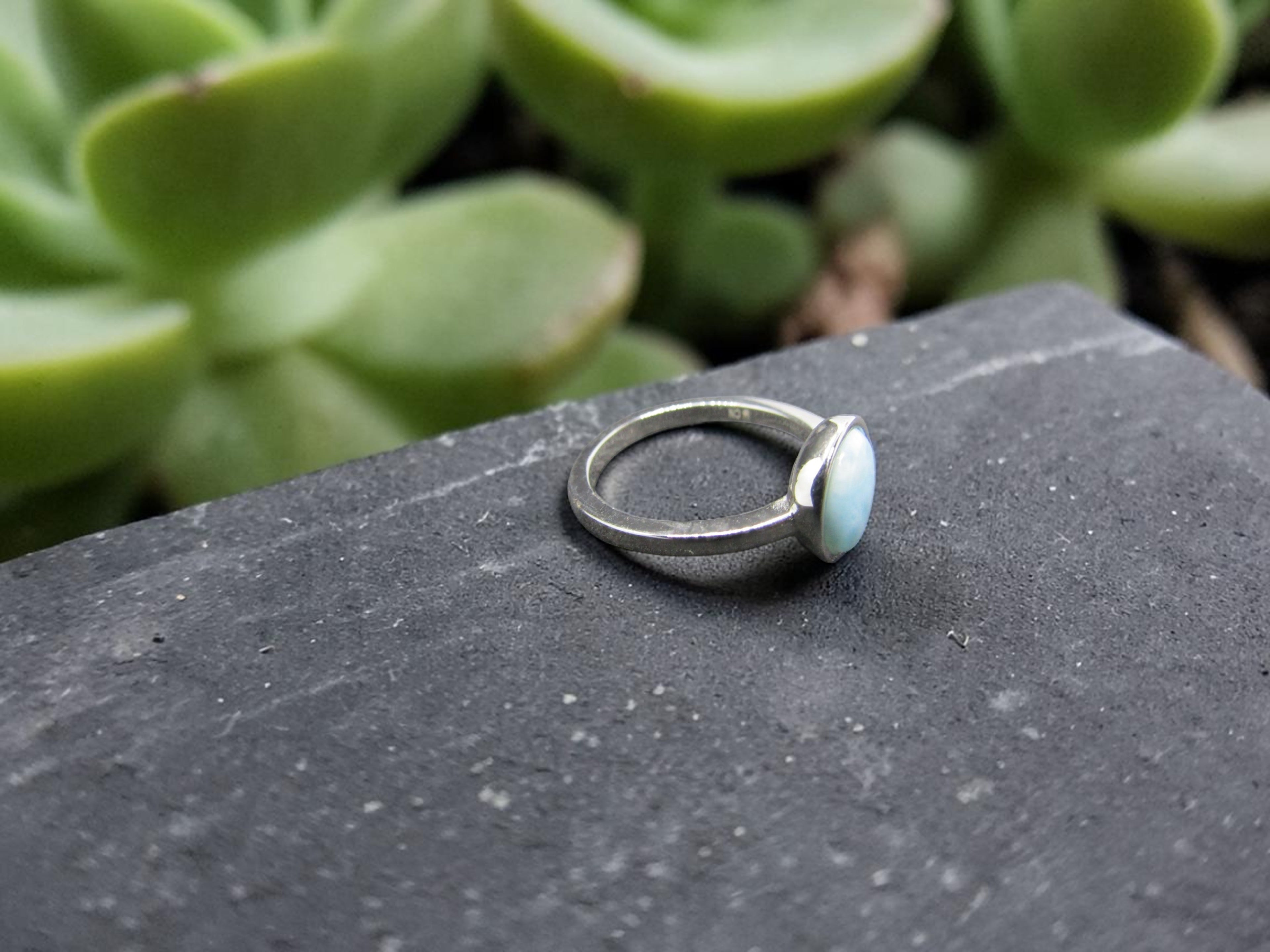 Anillo de Plata y Piedra Larimar Natural
