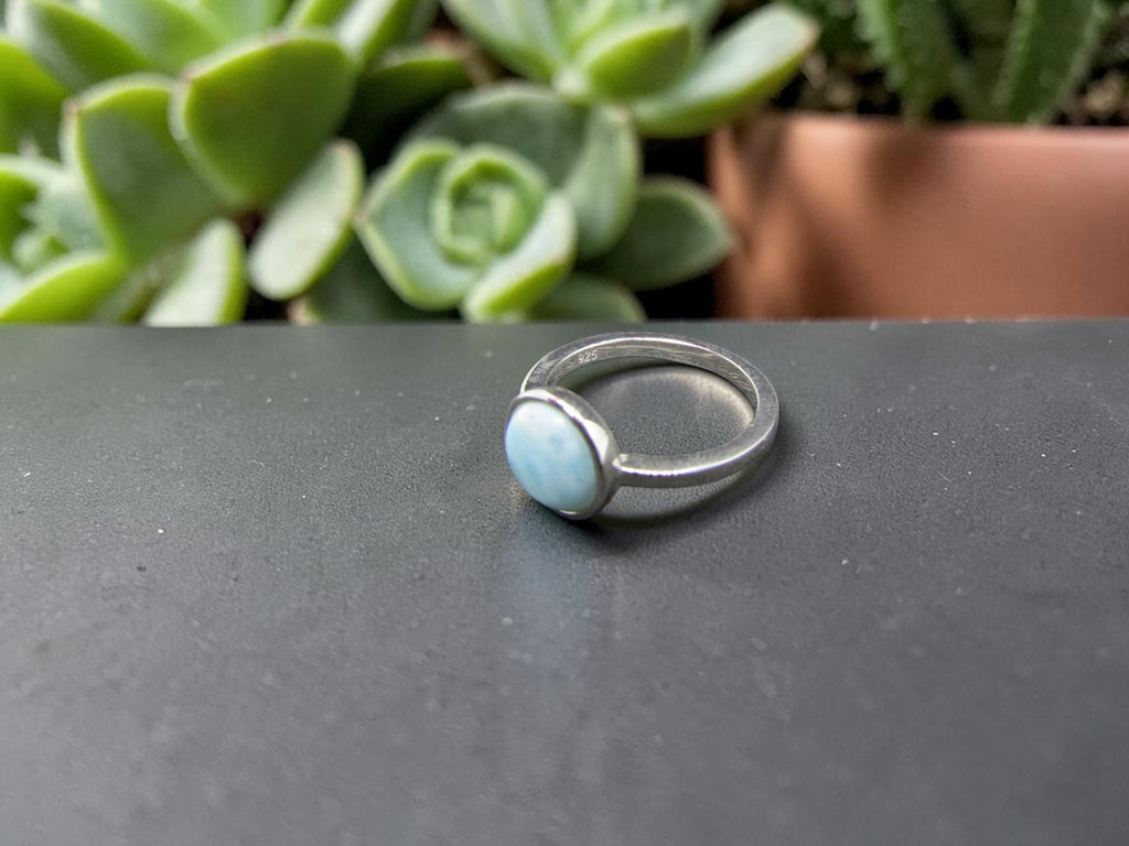 Anillo de Plata y Piedra Larimar Natural