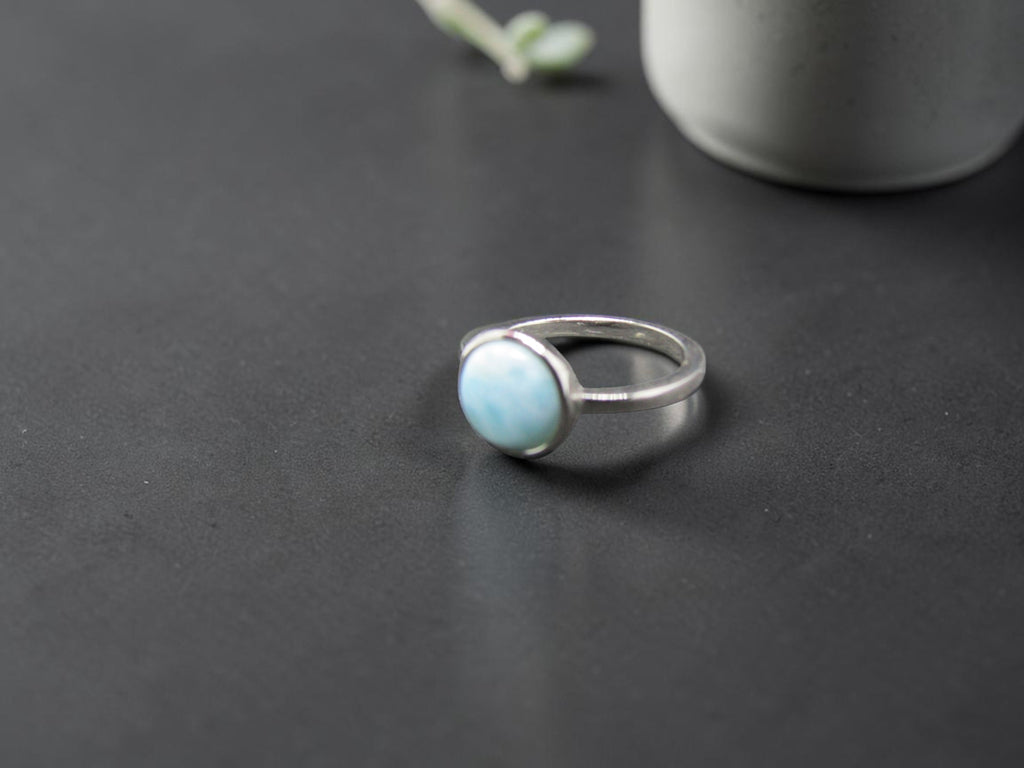 Anillo de Plata y Piedra Larimar Natural