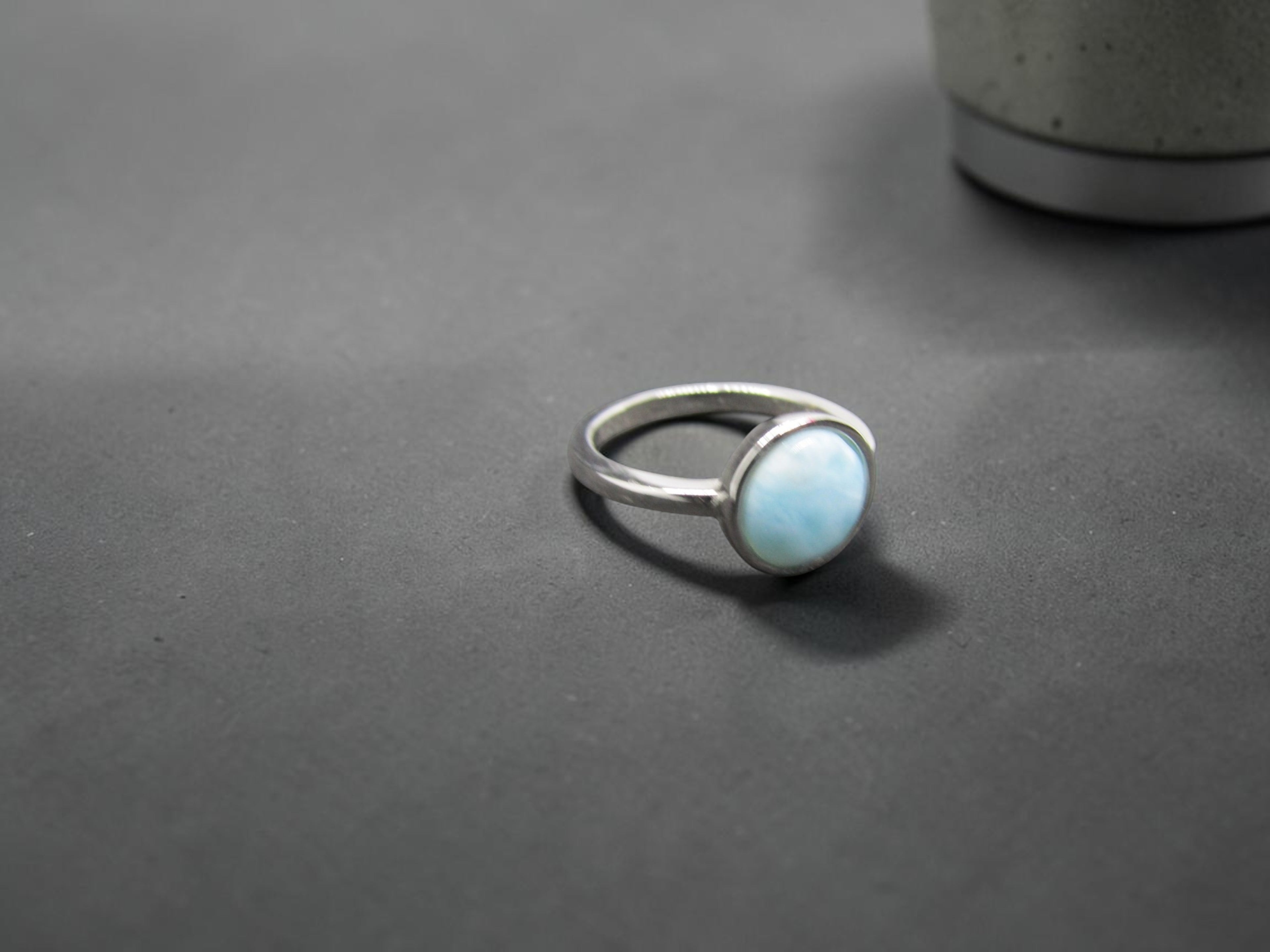 Anillo de Plata y Piedra Larimar Natural