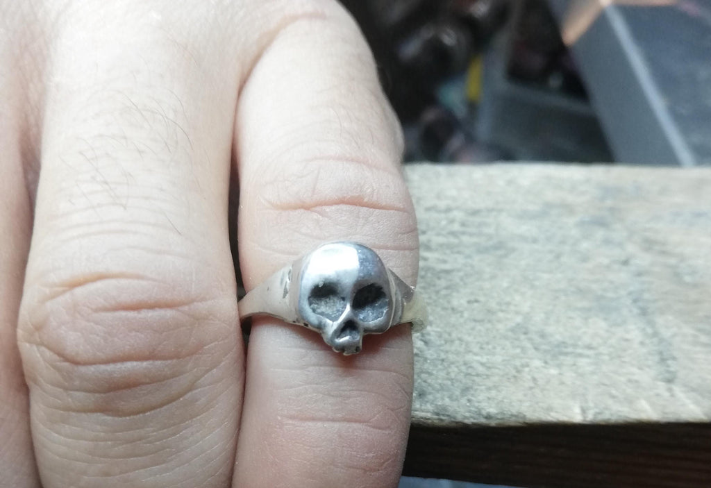 Anillo Mini Calavera de Plata