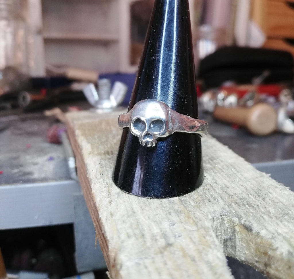 Anillo Mini Calavera de Plata